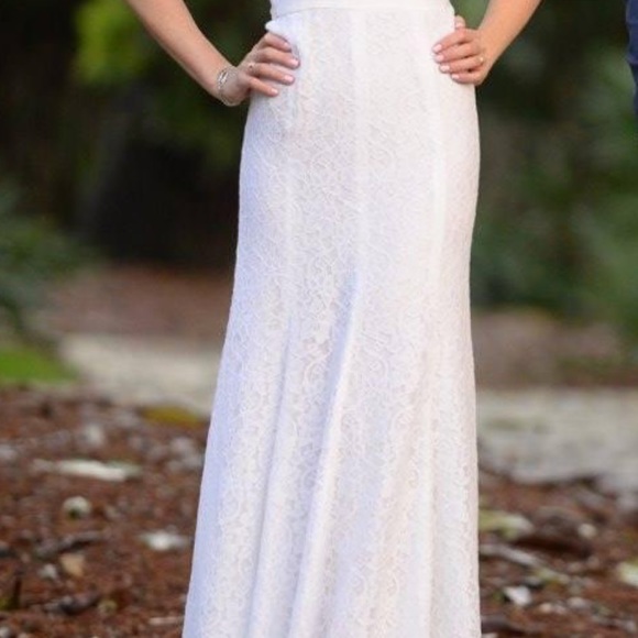 White dress- Worn for wedding - Picture 5 of 12